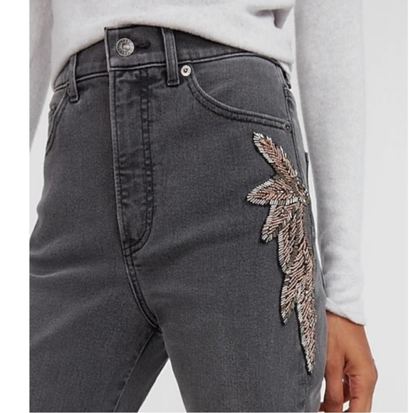NWT Super High Waist Beaded Side Slim Jeans, Size 00 - Picture 2 of 12